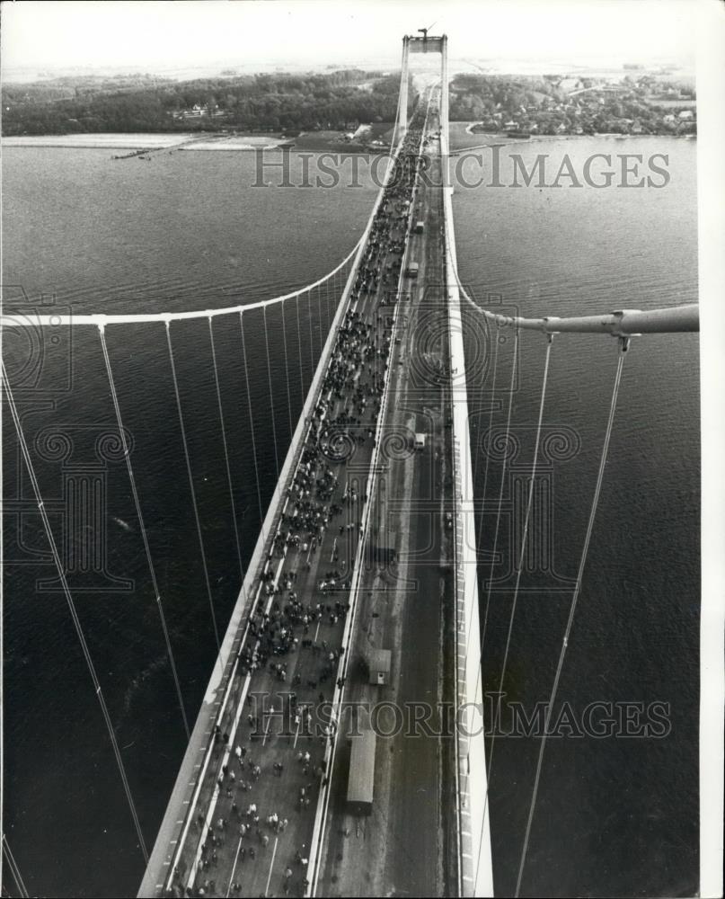 1970 Press Photo Danish Suspension Bridge Completed Jutland Island Fyn - Historic Images