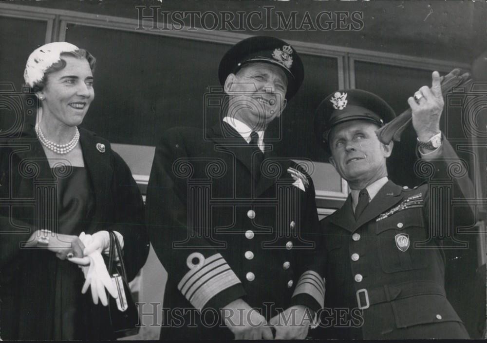 1955 Press Photo King Frederick and Queen Ingrid with General Gruenther - Historic Images