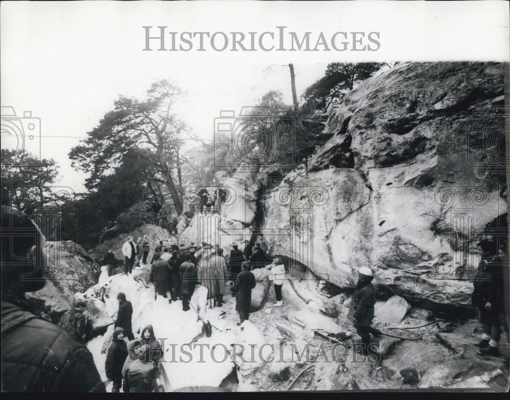 1966 Press Photo Climbers Killed In Rock Fall - Historic Images