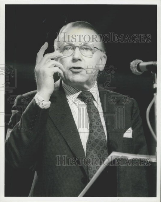 1981 Press Photo Francis Pym seen adressing the conservative Party Conference - Historic Images