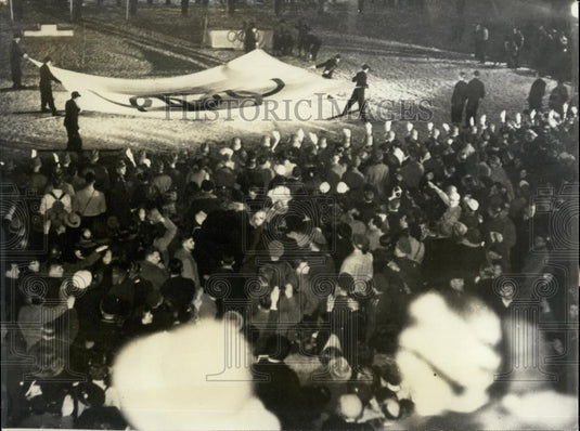 Press Photo Closing Ceremony of Olympic Games - Historic Images