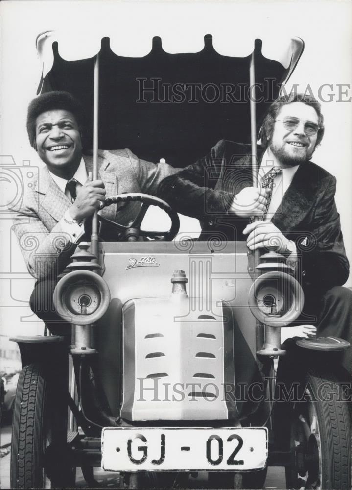 1971 Press Photo Composer &amp; Bandleader Horst Jankowsky &amp; Singer Roberto Blanco - Historic Images