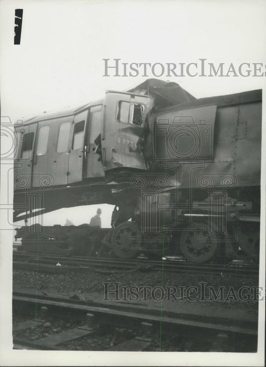 1957 Press Photo Lewisham Rail Disaster wreckage - Historic Images