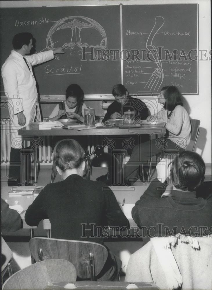 1965 Press Photo Meeting of the International Museum Union - Historic Images