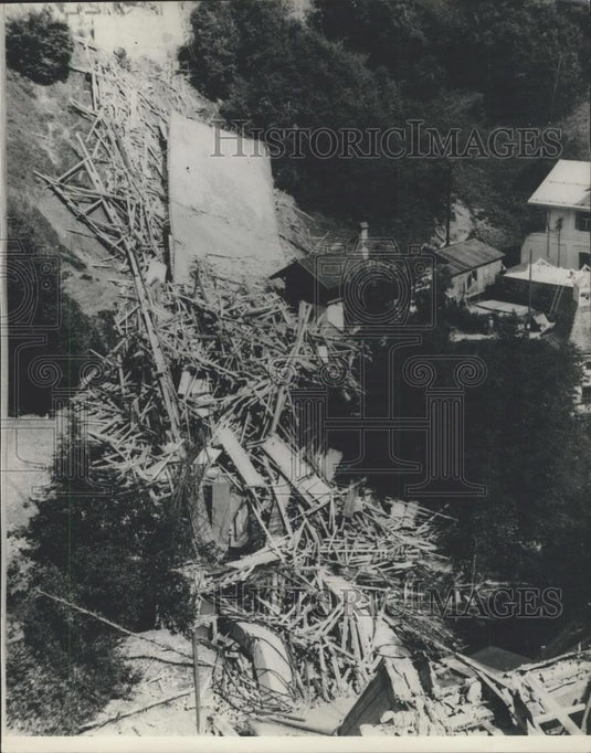 1958 Press Photo Concrete Bridge Collapses While Under Construction Switerland - Historic Images