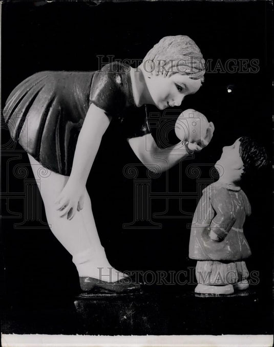 Press Photo "Eve and the Apple" by Patrick Bacon, wood of H.M.S. Implacable - Historic Images