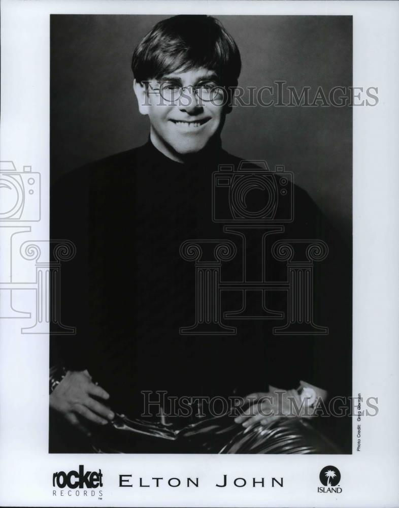 1995 Press Photo Elton John English Singer Songwriter Musician Pianist Actor - Historic Images