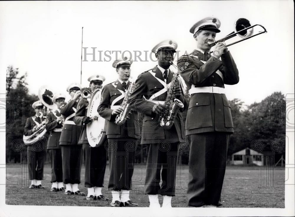 1956 Press Photo Members of the U.S. Air Force Band - Historic Images