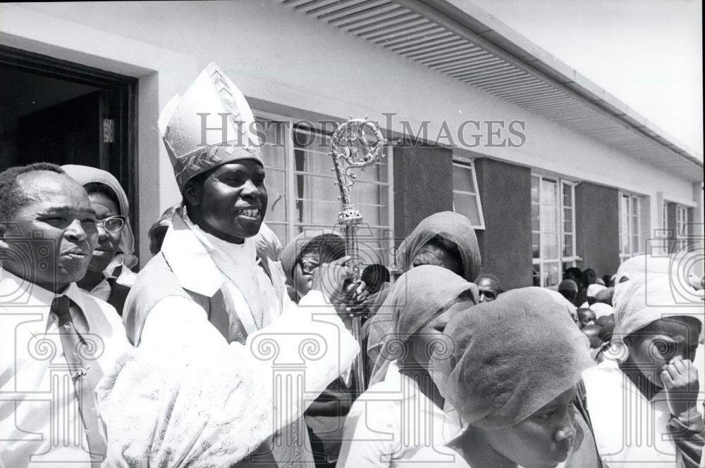 1973 Press Photo African Archbishop Maurice Otunga - Historic Images