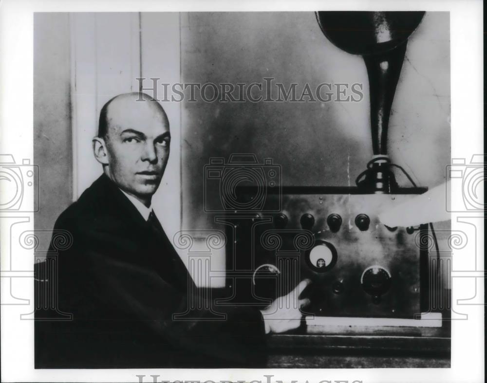 1991 Press Photo The Men Who Made Radio Documentary - cvp23891 - Historic Images