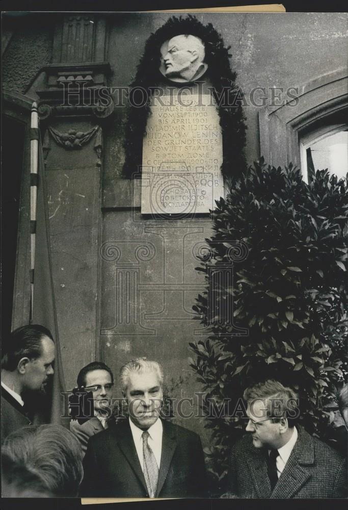 1968 Press Photo Soviet ambassador Semjon Zarapkin at Lenin Plaque Unveiling. - Historic Images