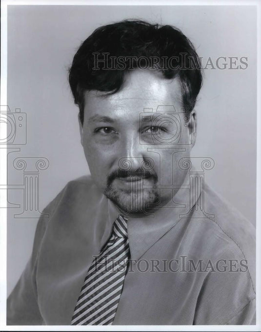 1999 Press Photo Alan R. Hills General Manager Cleveland San Jose Ballet - Historic Images