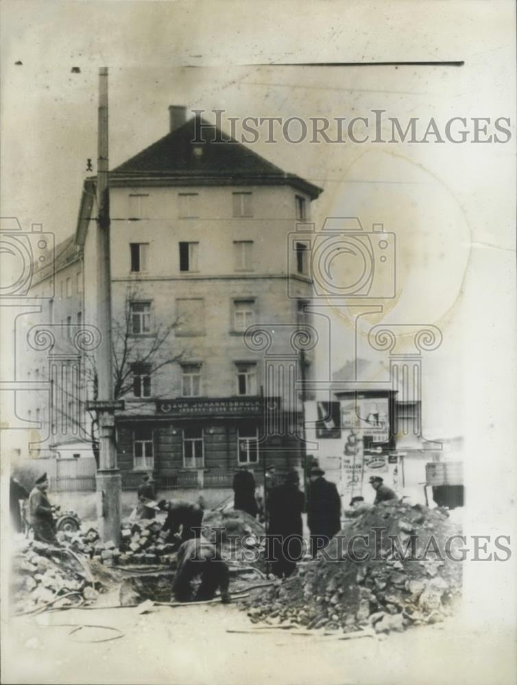 1957 Press Photo Scene where gas pipline exploded - Historic Images