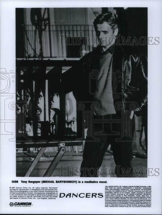 1987 Press Photo Mikhail Bartshnikov in Dancers - cvp23573 - Historic Images