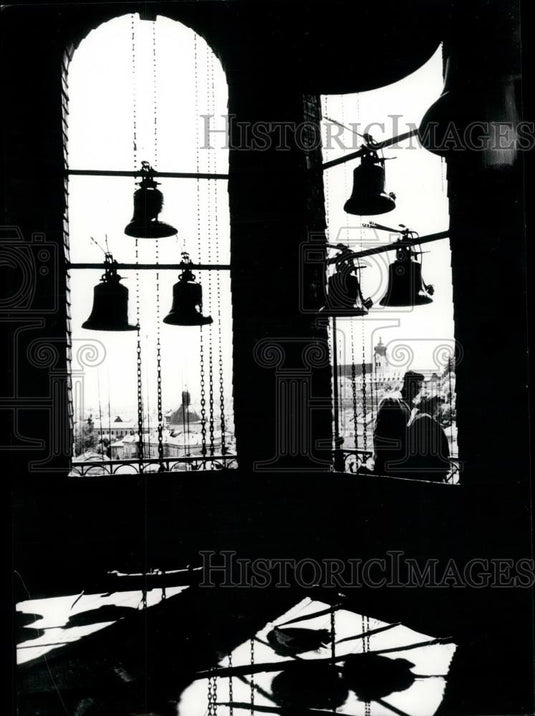 1970 Press Photo The famous chimes of Salzburg with the monastery "Nonnberg" - Historic Images