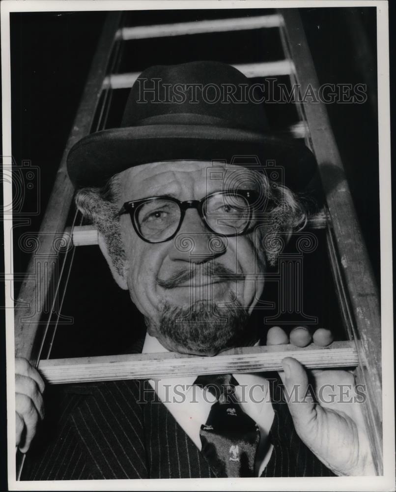 1972 Press Photo Sid James British Comedian and Actor - cvp24765 - Historic Images