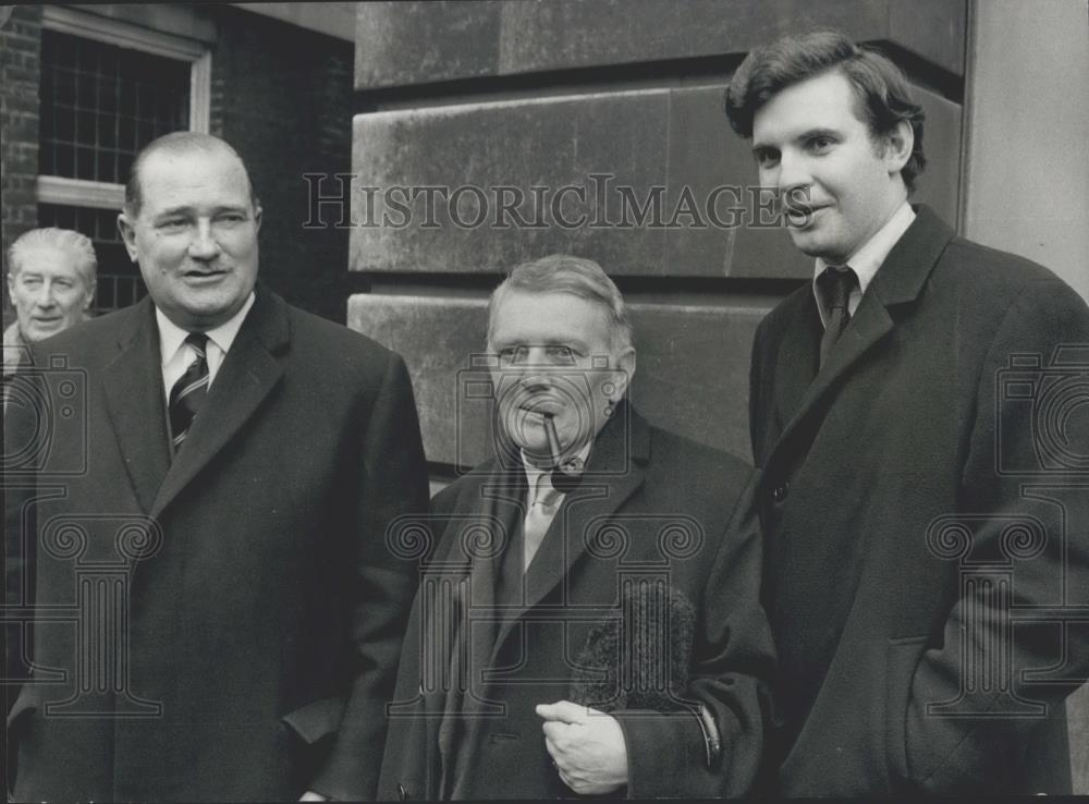 1971 Press Photo Sunday Telegraph staff acquitted of violating Secrets Act o - Historic Images