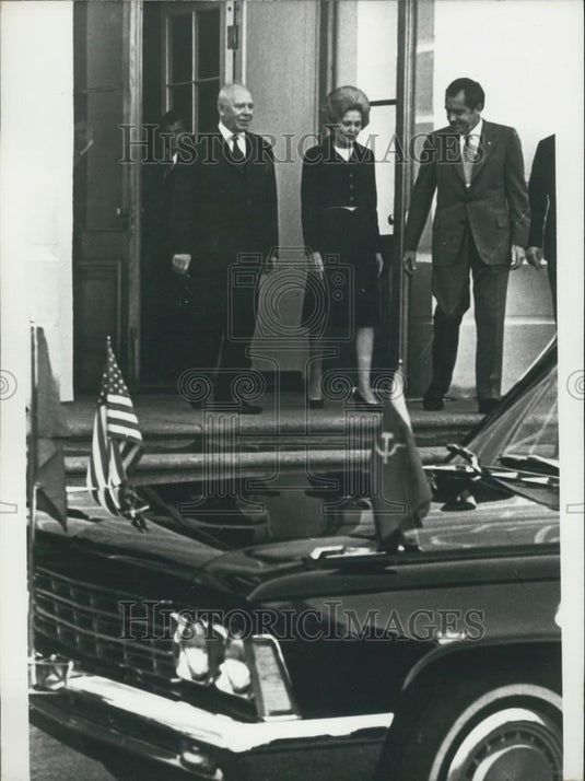 1973 Press Photo President Nixon & Wife Visit USSR - Historic Images