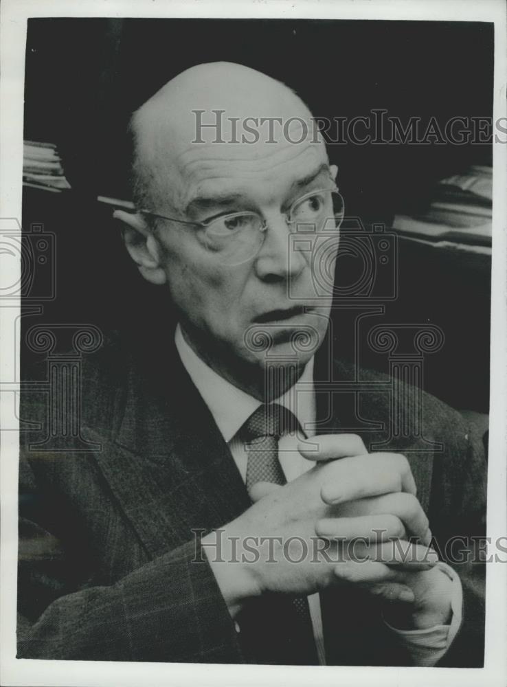 1960 Press Photo Dr. Jens Dedichen, Professor of Medicine at Oslo University - Historic Images