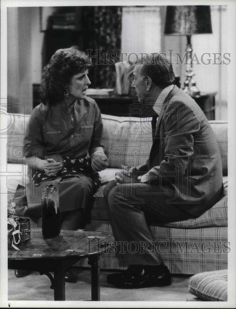 1986 Press Photo Jack Klugman and Elizabeth Bennett in You Again - cvp20112 - Historic Images