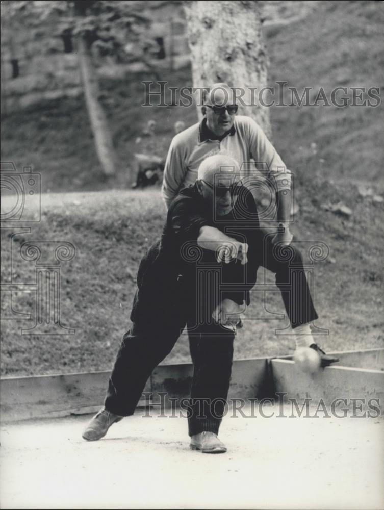 1969 Press Photo Italian socialist leader Pietro Nenni,in exile playing boule - Historic Images