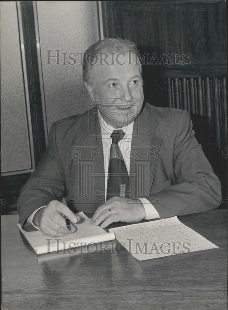 1978 Press Photo Georges Seguy Studies for a Debate - Historic Images