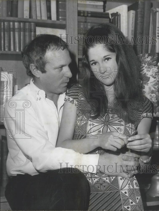 1967 Press Photo Fashion designer Louis Feraud & Fiancee Mia Fonssagrives - Historic Images