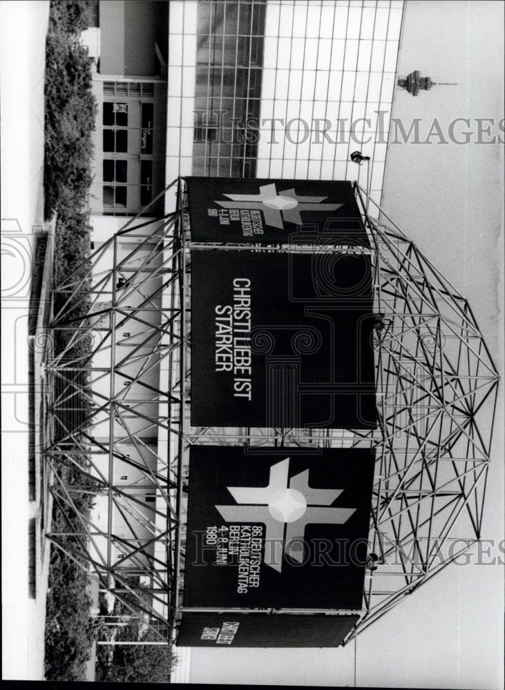 Press Photo &quot;Christi Liebe ist Starker&quot; at Berlin festival - Historic Images