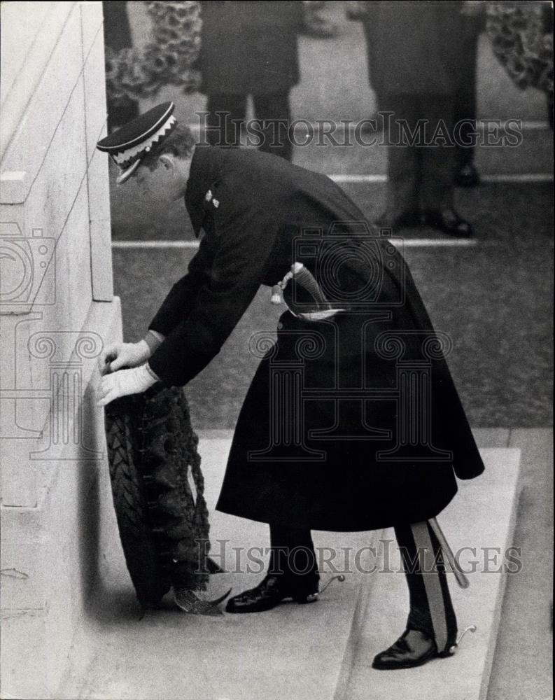 1968 Press Photo Remembrance Day Service At The Cenotaph - Historic Images