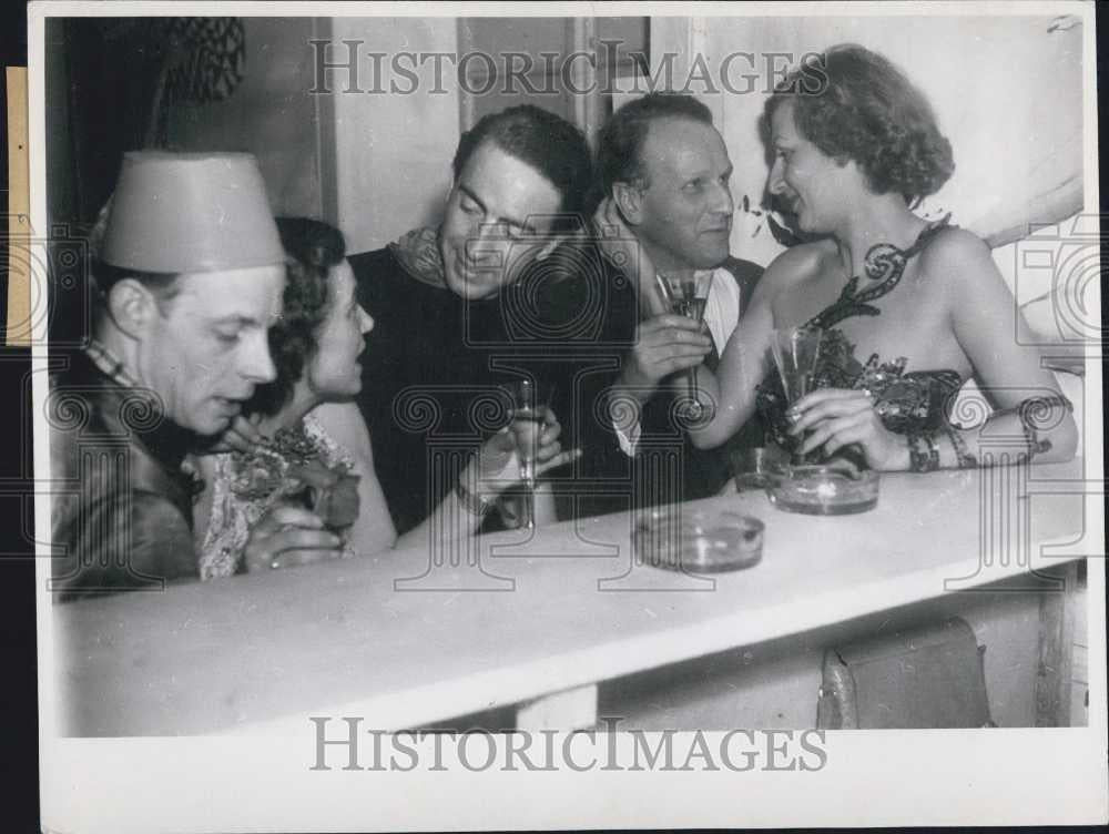 Press Photo Criminal Magazine. Schwabia. Studio 15. - Historic Images