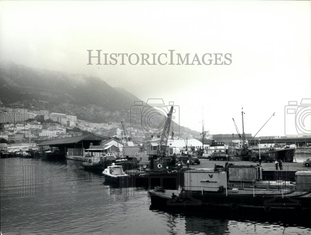 Press Photo Gibraltrl harbour and fishing boats - Historic Images