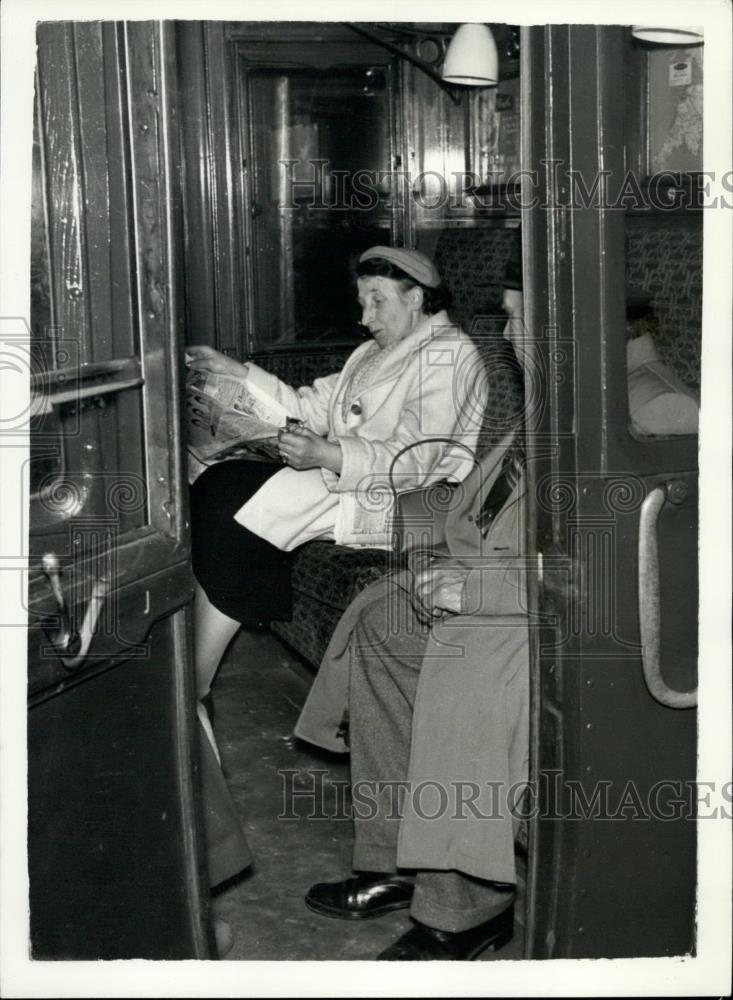 1957 Press Photo Nurse Witnesses In The Dr. Adams Trial Get A Warning From Judge - Historic Images