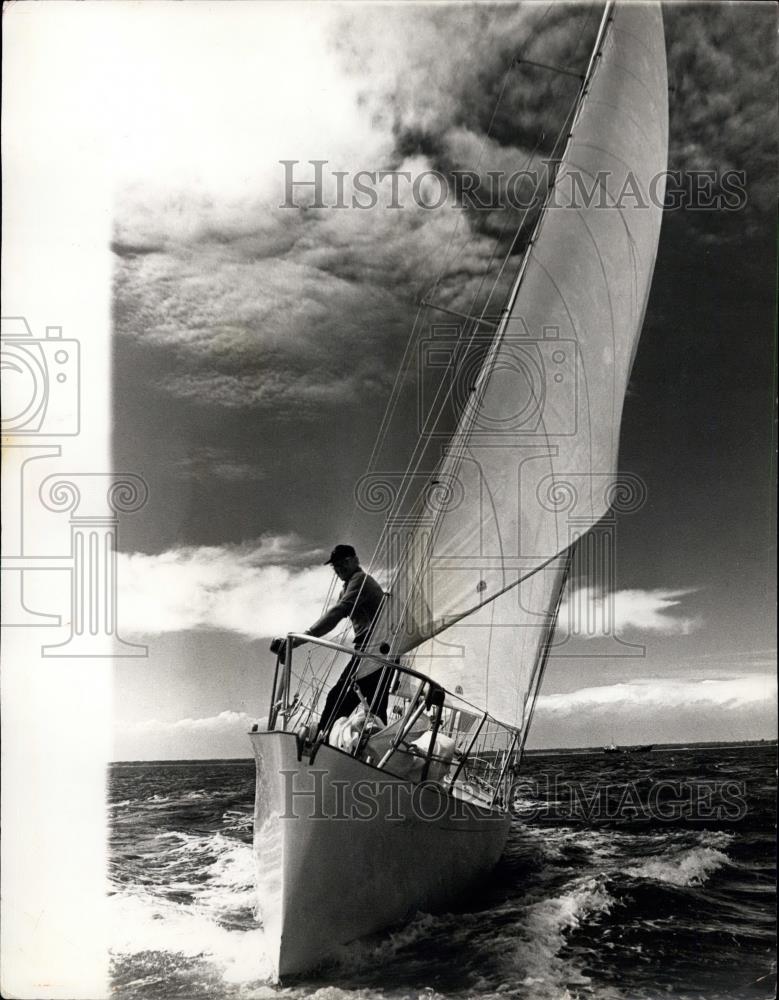 Press Photo Undergoing trials the best yacht that will go round the world. - Historic Images