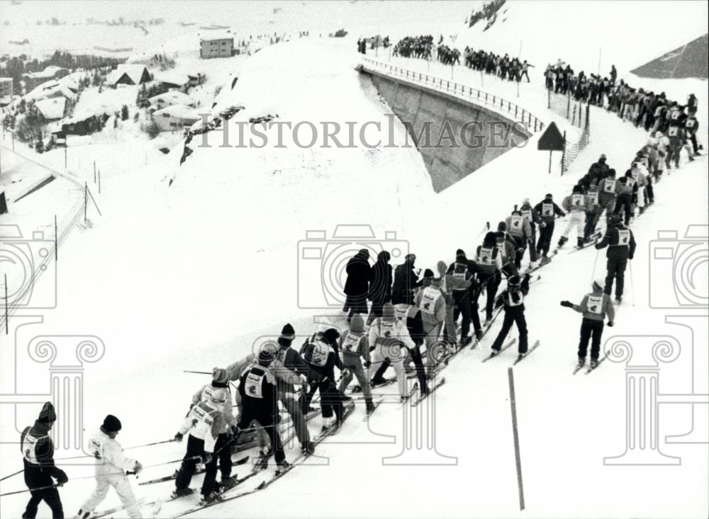 1986 Press Photo Andermatt, central Switzerland.,ski marathon - Historic Images