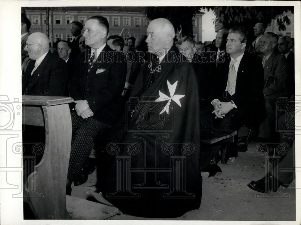 1953 Press Photo Day of Prayer in Altoetting, Upper Bavaria - Historic Images