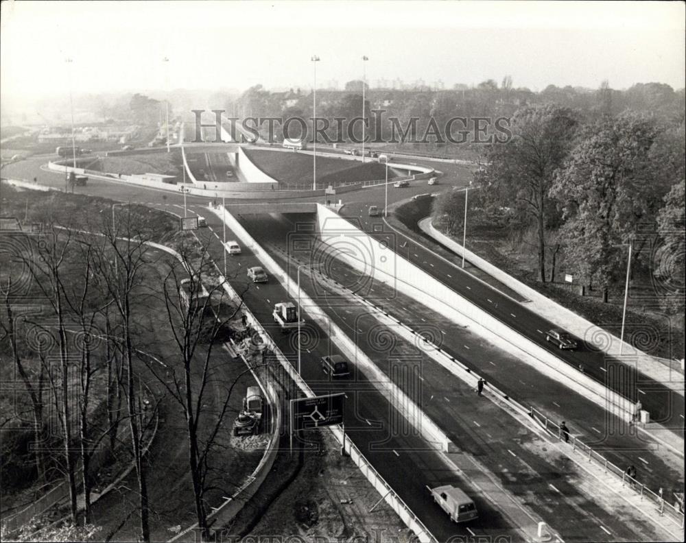 1968 Press Photo Crews At Work On Tibbet's Corner Improvement - Historic Images