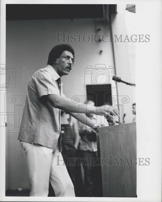 1972 Press Photo Congressman Ron Dellums of Calif. - Historic Images