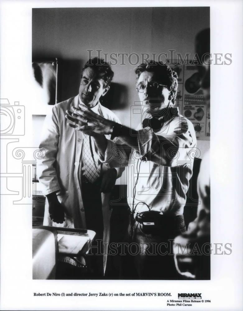 1996 Press Photo Robert De Niro and Director Jerry Zaks in Marvin's Room - Historic Images