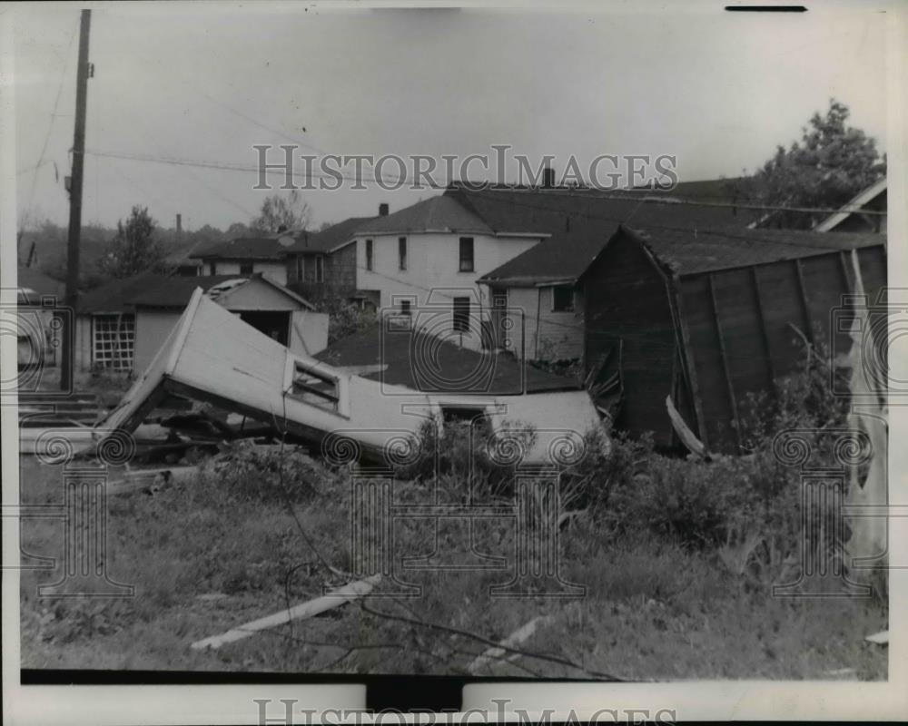 1947 Press Photo Sharon Pa Tornado damage - Historic Images