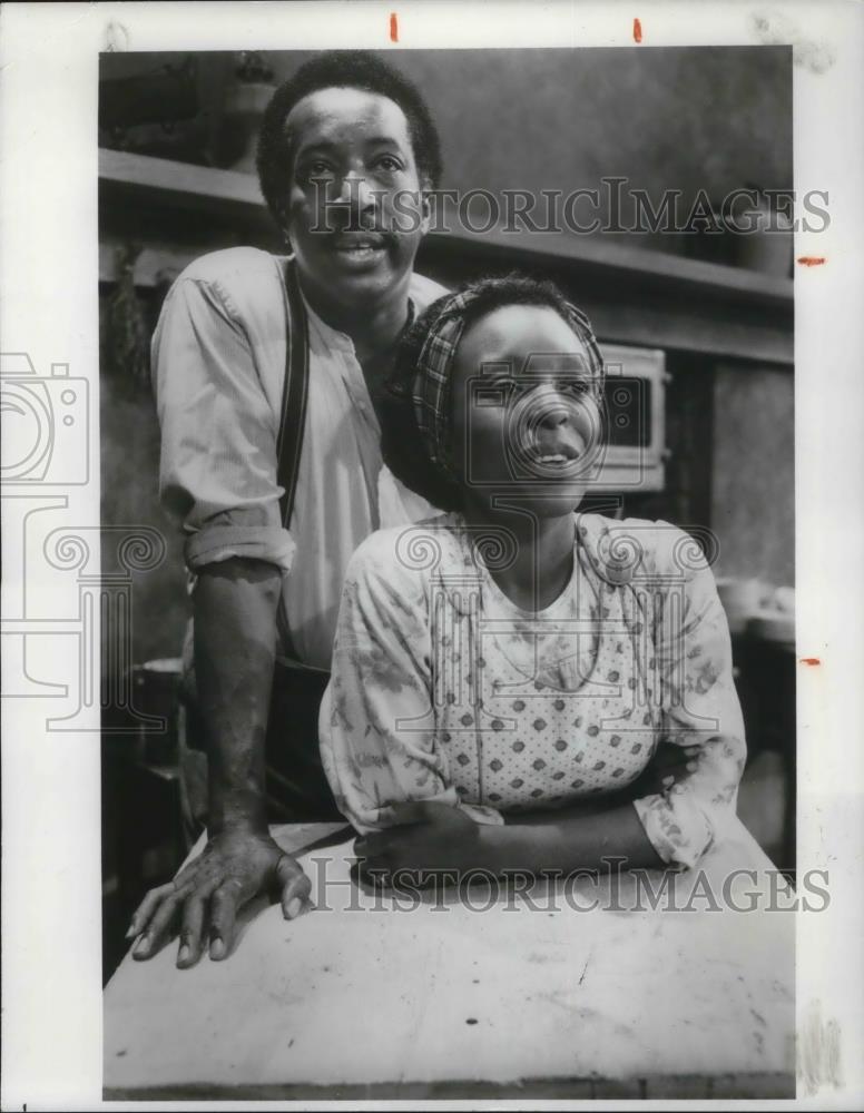 1988 Press Photo Mel Winkler L. Scott Caldwell in Joe Turner&#39;s Come and Gone - Historic Images