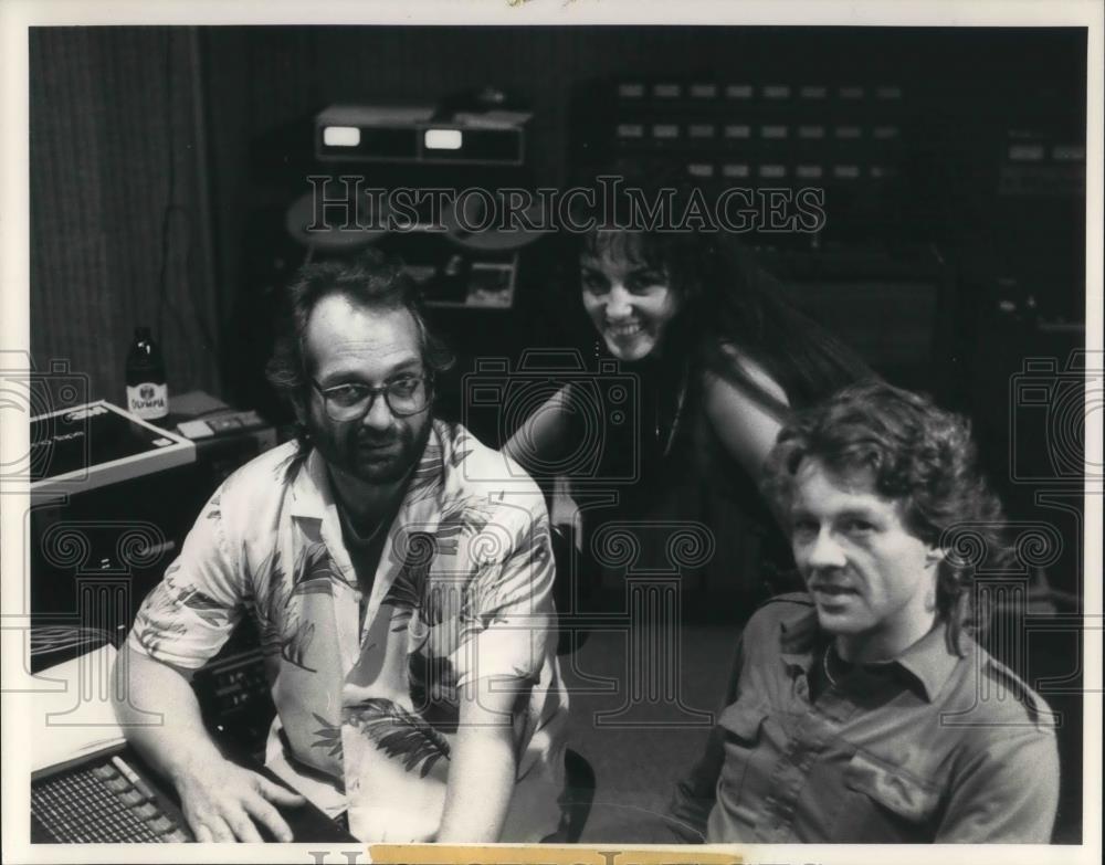 1989 Press Photo Producer Bruce Hensal Jet Williams and George Payne - cvp22178 - Historic Images