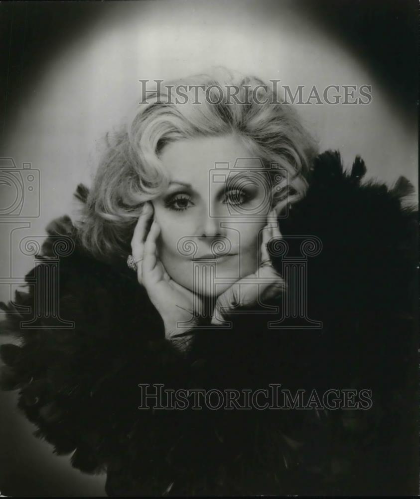 1981 Press Photo Jessica James in comedy hit Gemini - cvp24789 - Historic Images