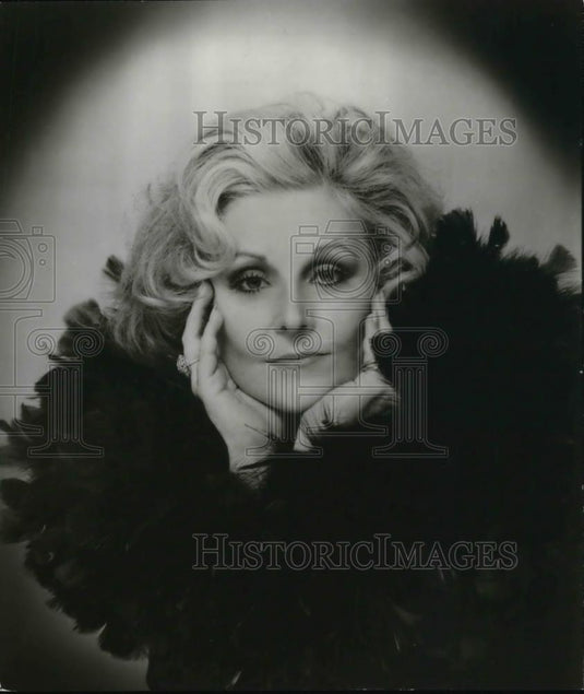 1981 Press Photo Jessica James in comedy hit Gemini - cvp24789 - Historic Images