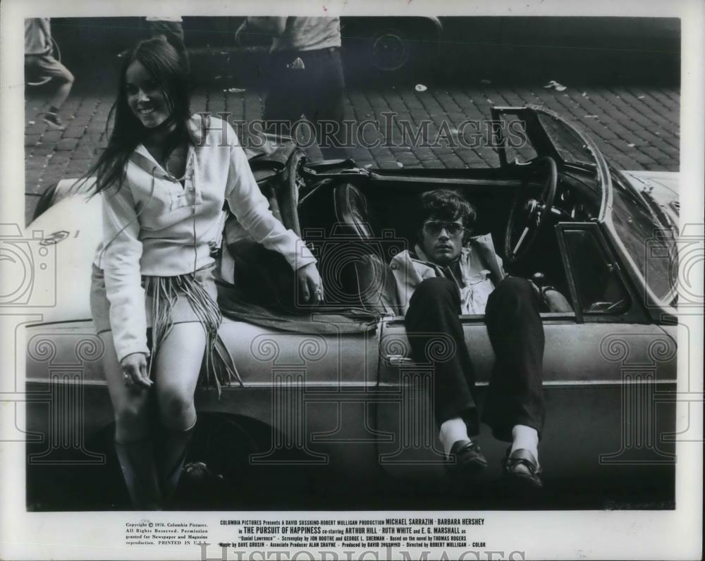 1970 Press Photo Barbara Hershey Michael Sarrazin in The Pursuit of Happiness - Historic Images