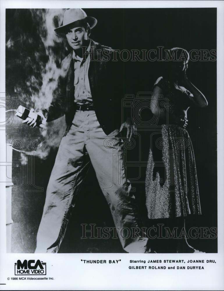 1986 Press Photo James Stewart in &quot;Thunder Bay&quot; - cvp27214 - Historic Images