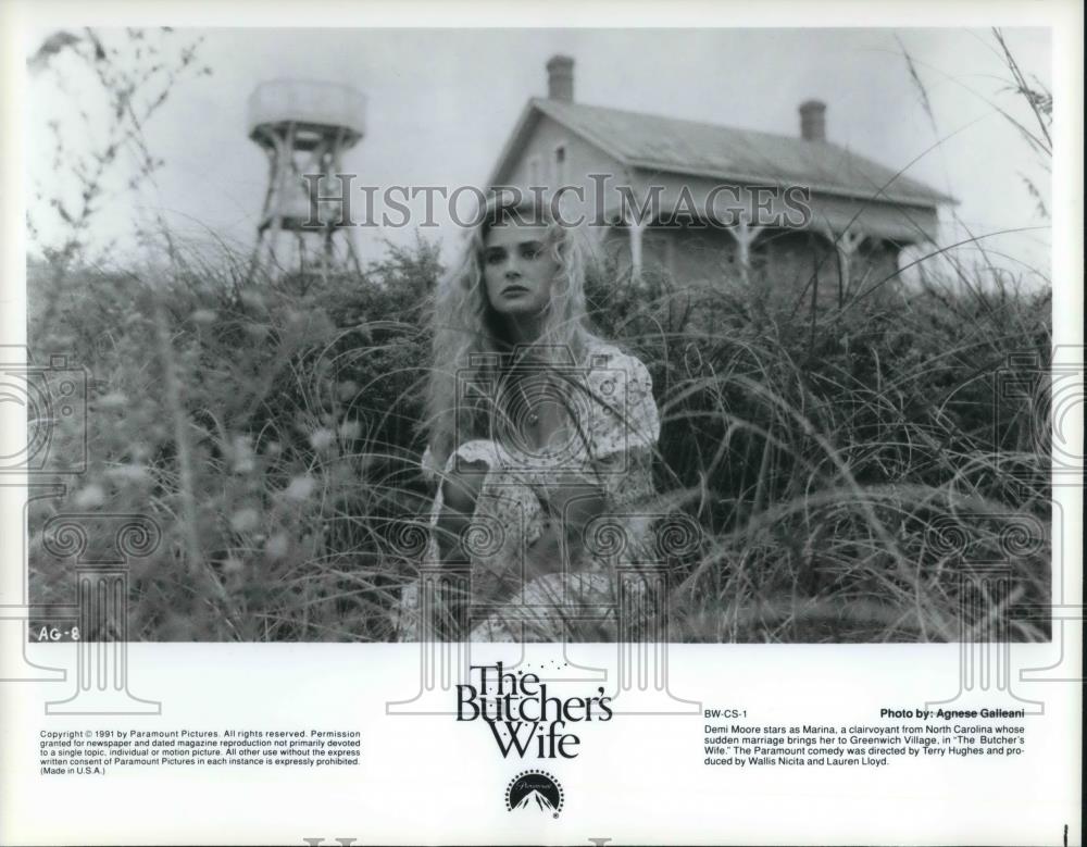 1992 Press Photo The Butcher's Wife: Demi Moore - cvp23182 - Historic Images