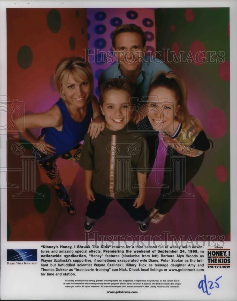 1999 Press Photo Peter Scolari Barbara Alyn Woods Honey I Shrunk the K -  Historic Images