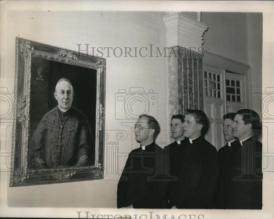 1939 Press Photo Rome Italy FE Hillebrand at American Ecclesiastical College - Historic Images