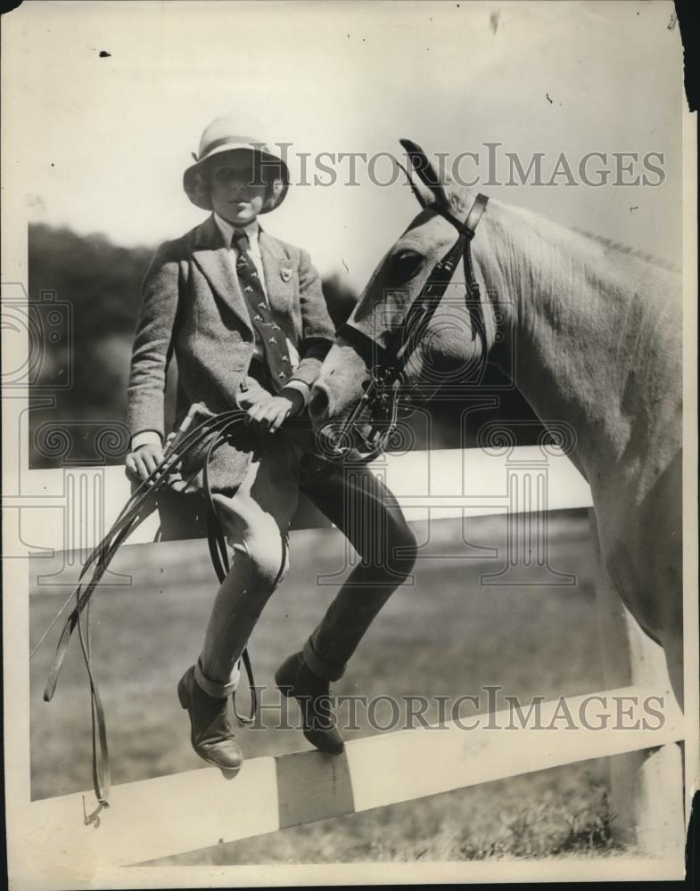 1929 Press Photo Priscilla St George and Her Horse at Tuxedo Junior Horse Show - Historic Images