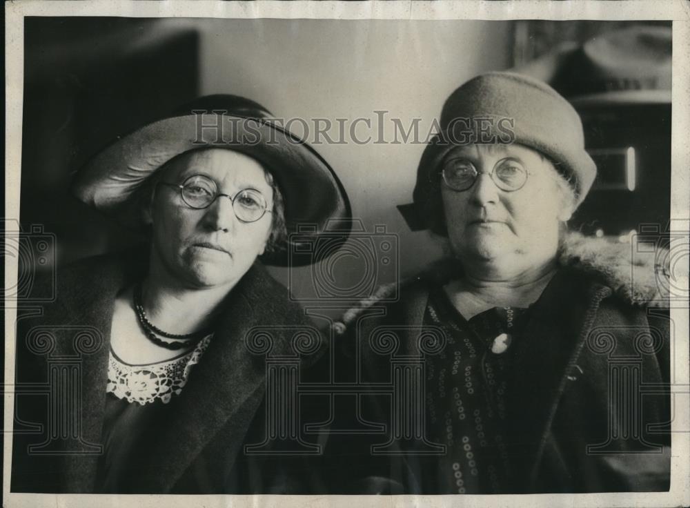 1926 Press Photo Mrs. Olive Bowers and Mrs. Irene Smith - Historic Images